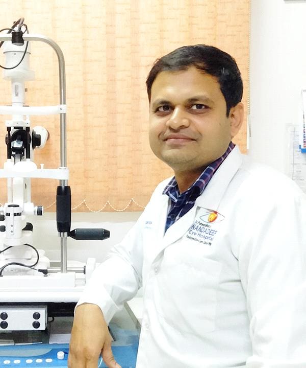 Dr.Umesh B. Amrale cataract specialist M.B.B.S. M.S.