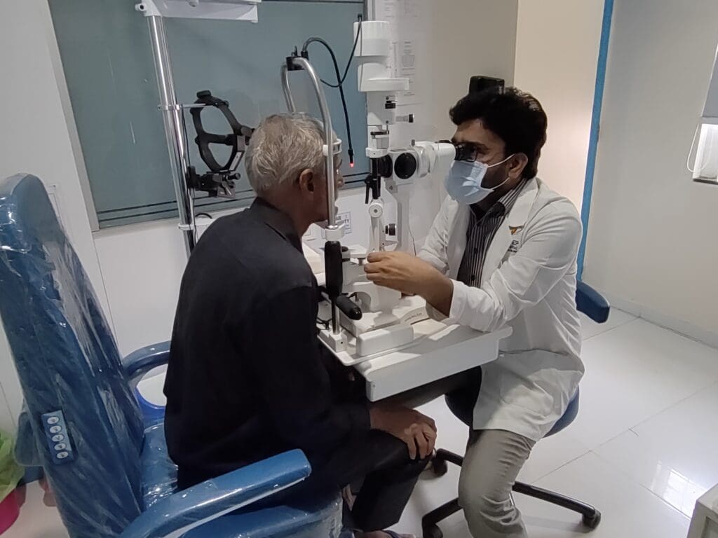 Best eye specialist in Belgaum branch vision center room image in nandadeep hospital